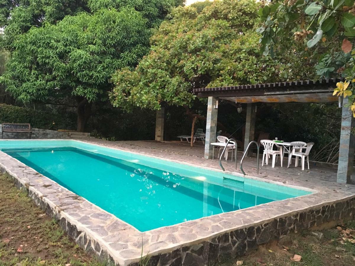 Bagac Native House With Beautiful Poolヴィラ エクステリア 写真