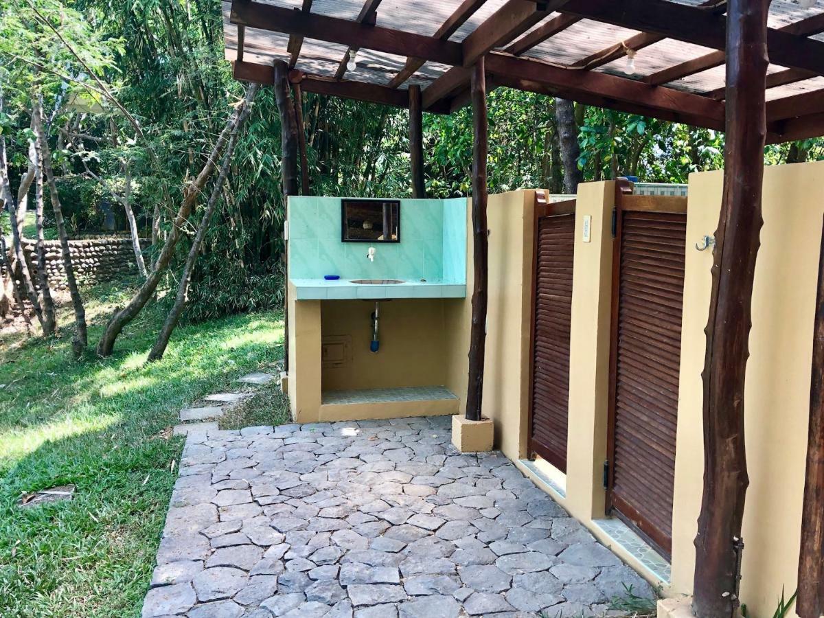 Bagac Native House With Beautiful Poolヴィラ エクステリア 写真